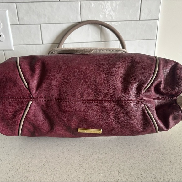 Steve Madden Large Embossed Satchel Handbag Hobo Purse Burgundy and Beige - Picture 4 of 12